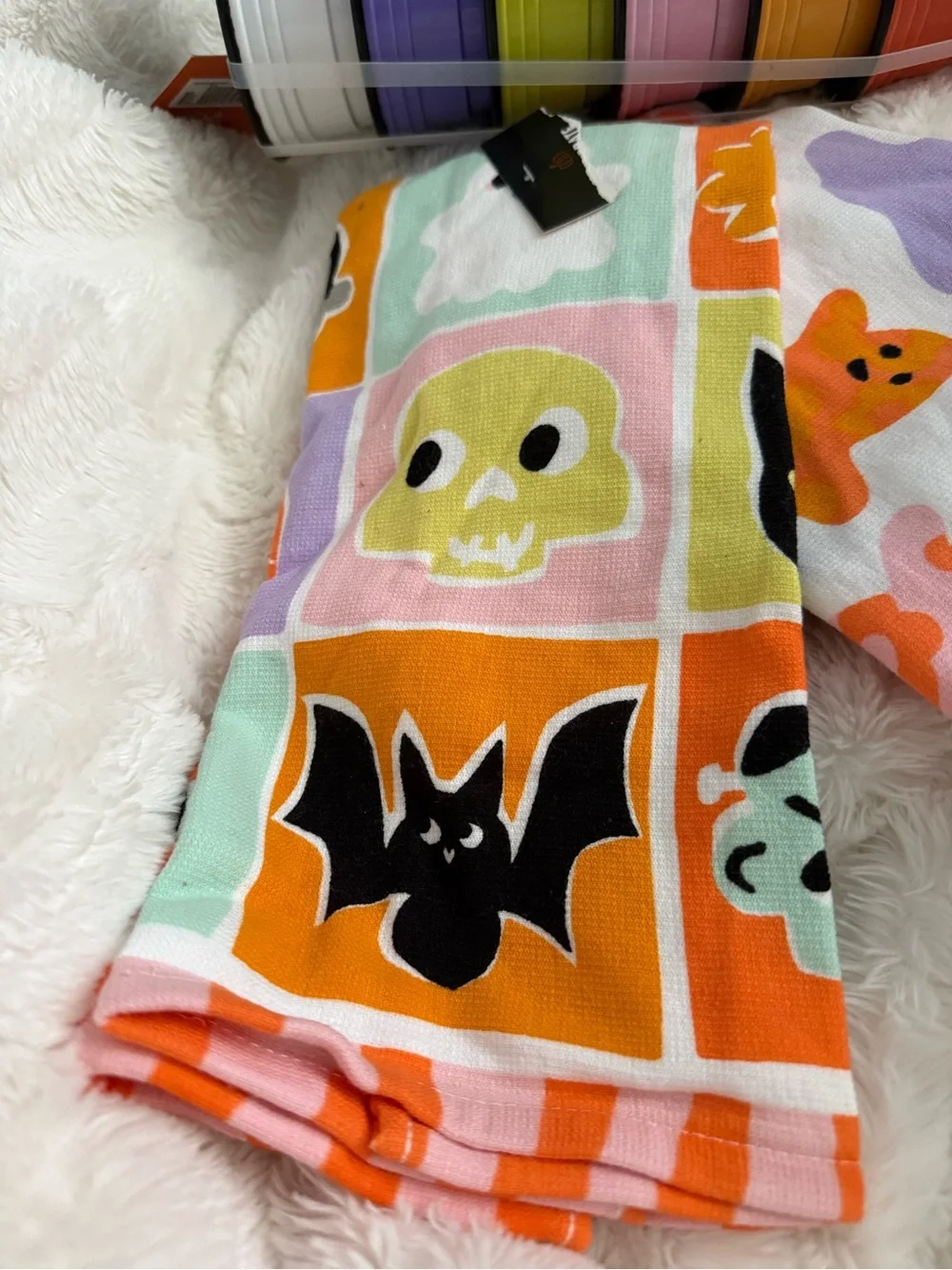 Adorable and fun! 2 cute hand/kitchen towels. 6 thick plastic cups that match